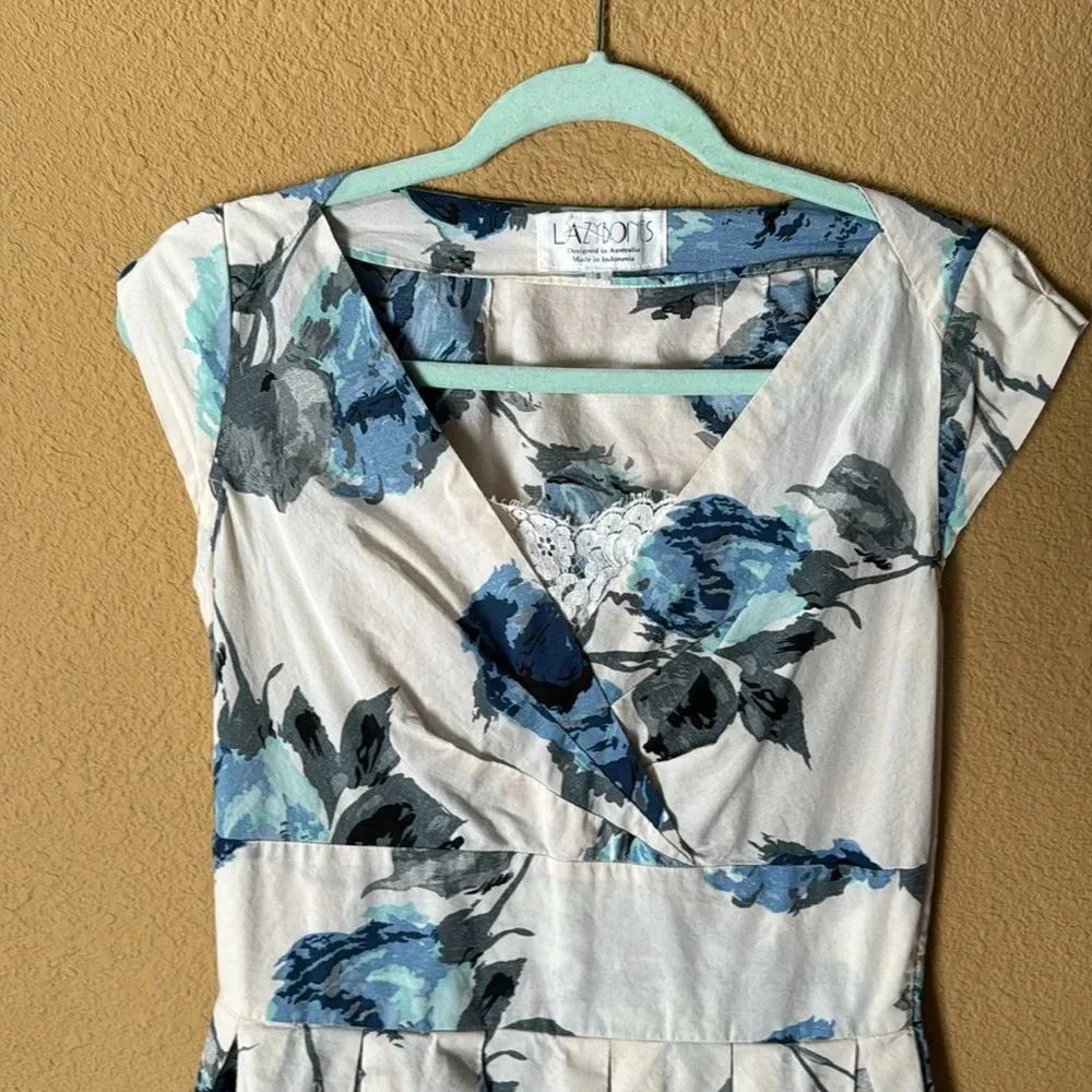 Lazy Bones Alice  Floral Dress. small - Picture 2 of 6